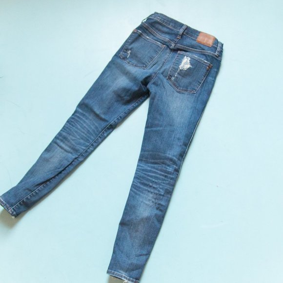 Madewell 9" High Rise Skinny Dark Wash Distressed Hole Jeans Size 27 - Picture 9 of 12